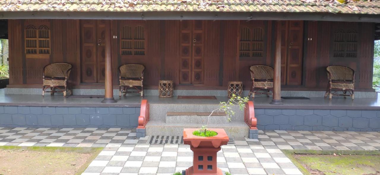 Traditional Kerala Villa 蒙纳 外观 照片